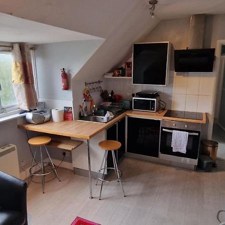 Cosy 2 Bedroom Flat - Sleeps 6 People - Close To Lewisham Dlr/Train Station 런던 외부 사진